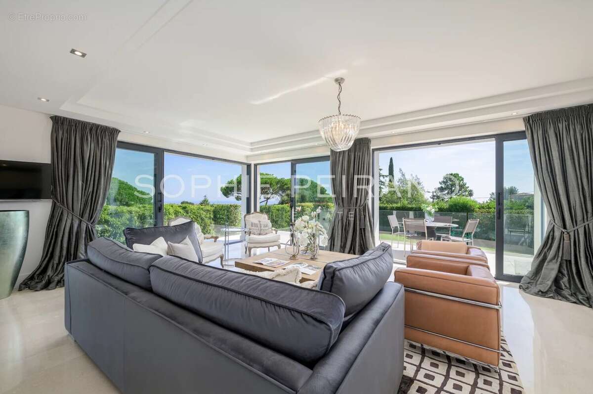 Maison à CANNES