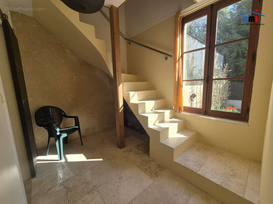 Maison à MOUTIERS-AU-PERCHE