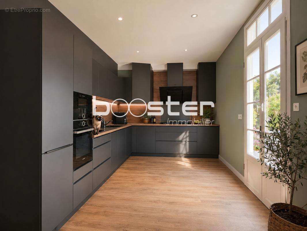 Maison 171 m² à Limoges  - photo 4