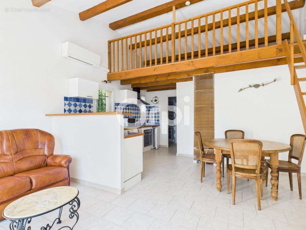 Maison à MONTAUROUX