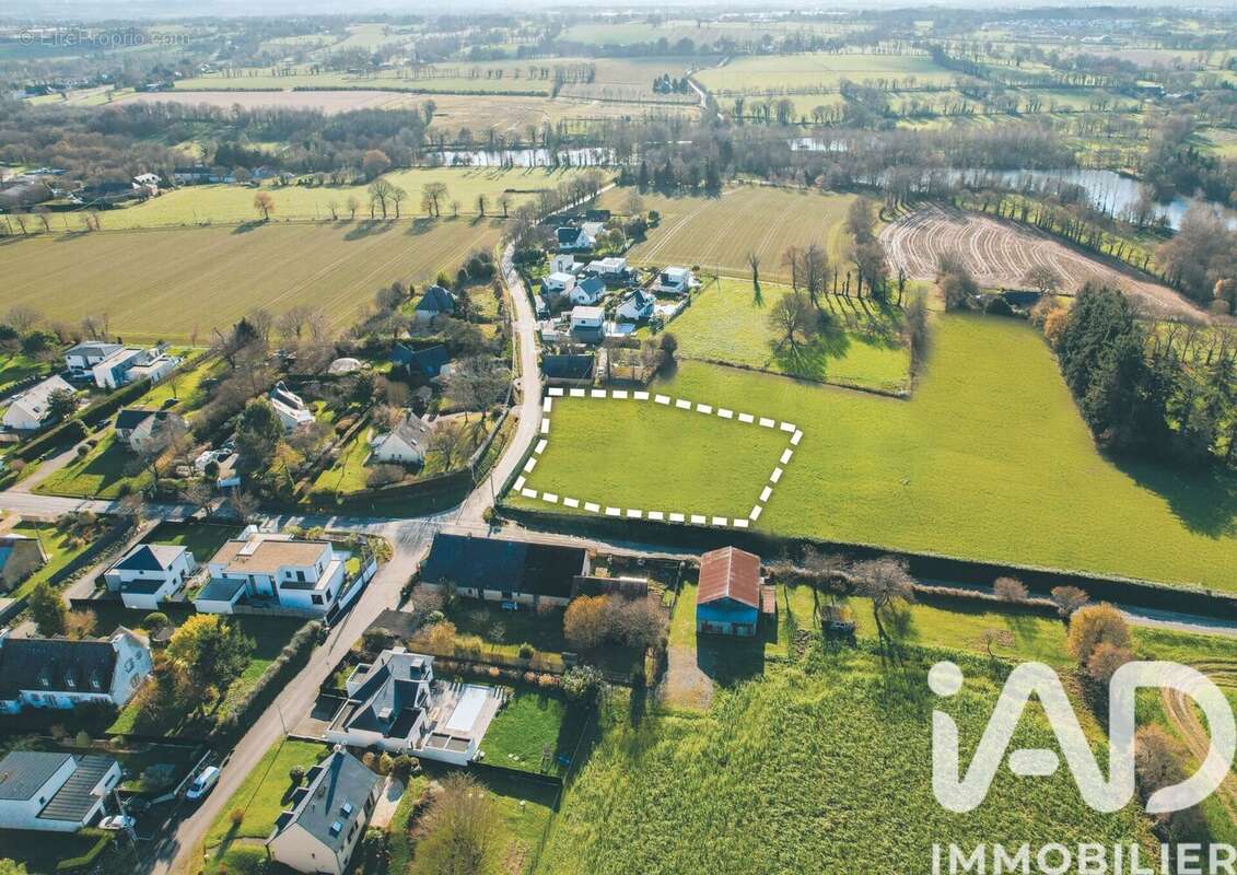 Photo 2 - Terrain à MELESSE