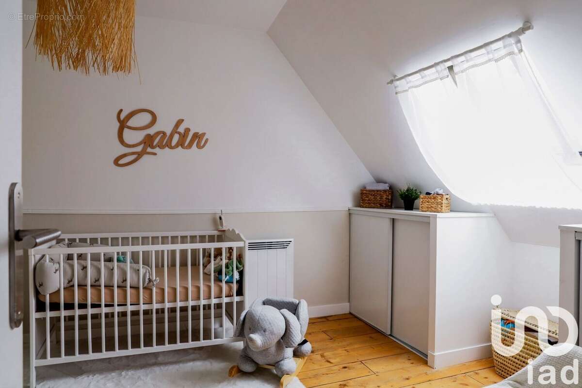 Maison 110 m² à Senlisse  - photo 5