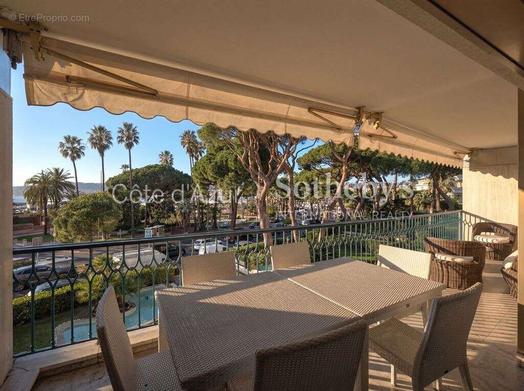 Appartement à CANNES