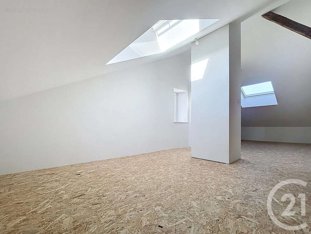 Maison à THAON-LES-VOSGES