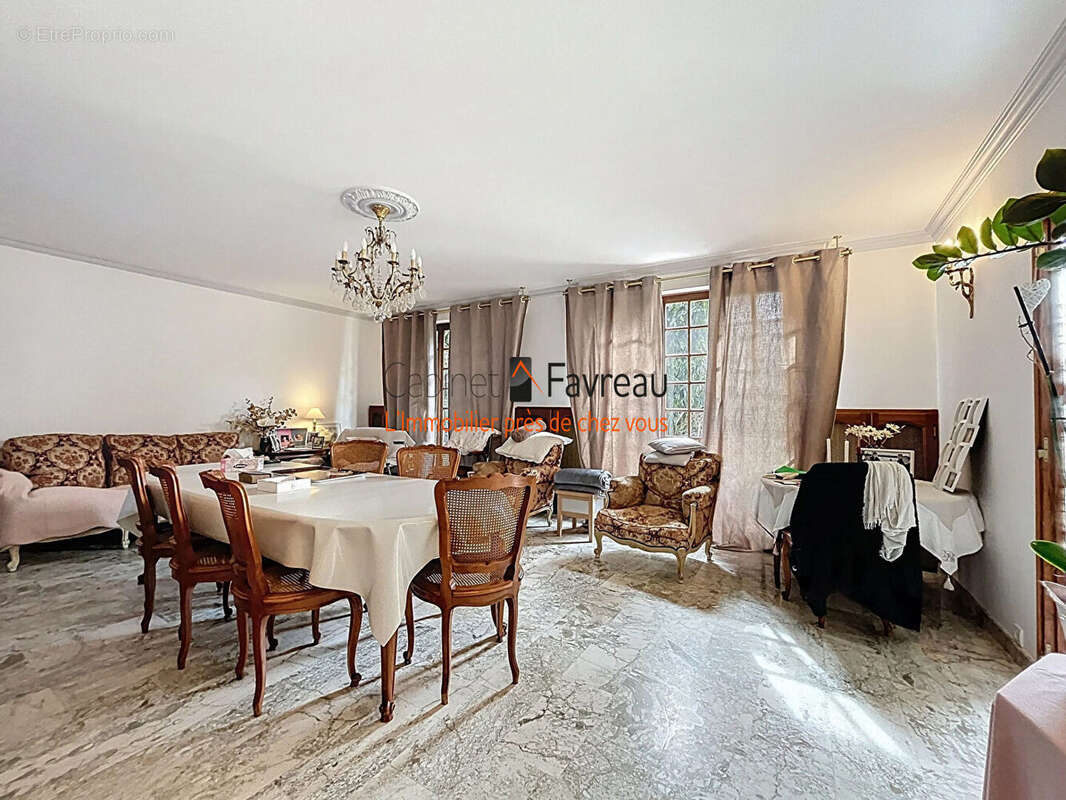 Maison à VITRY-SUR-SEINE