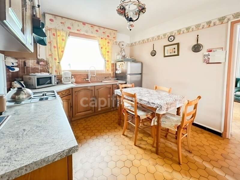 Maison à VIEILLE-EGLISE