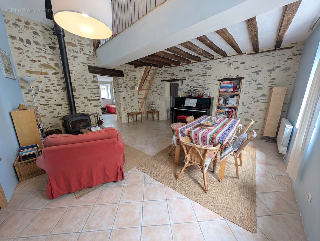 Maison à SEGRE