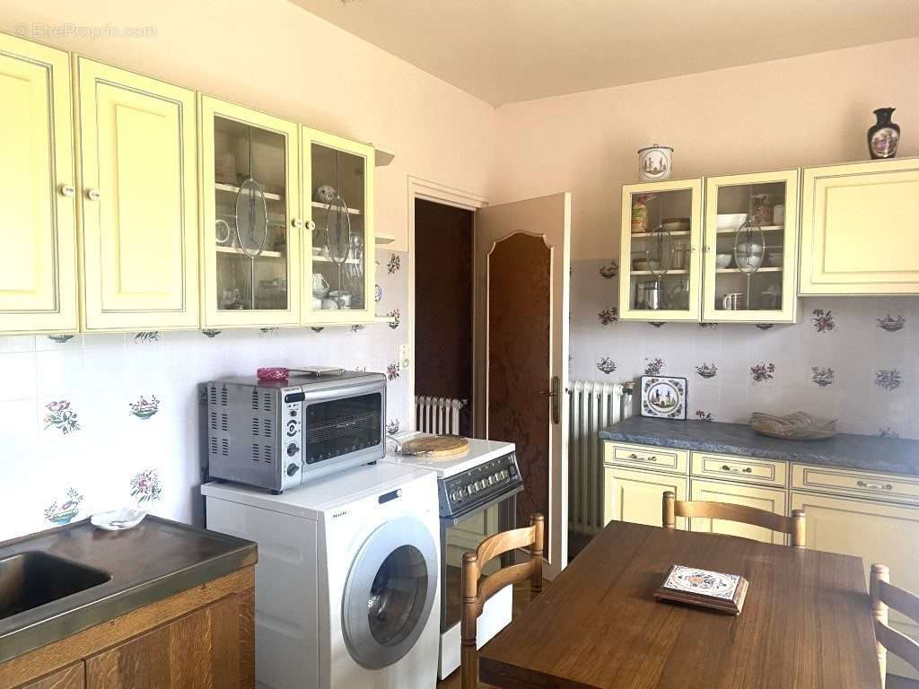 Maison à PEYRAT-LE-CHATEAU