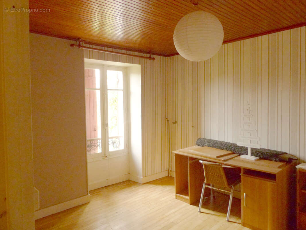 Maison à SAINT-MEARD-DE-DRONE