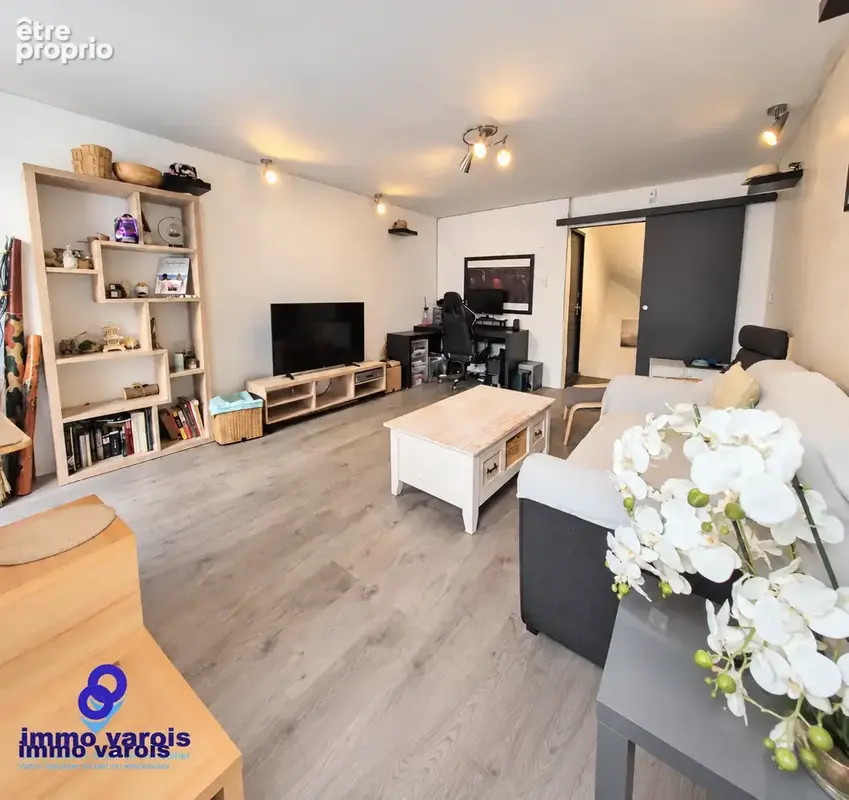 PIGNANS EXCLUSIVITE Maison de village T4 avec caves, petit extérieur et balcon - photo 2