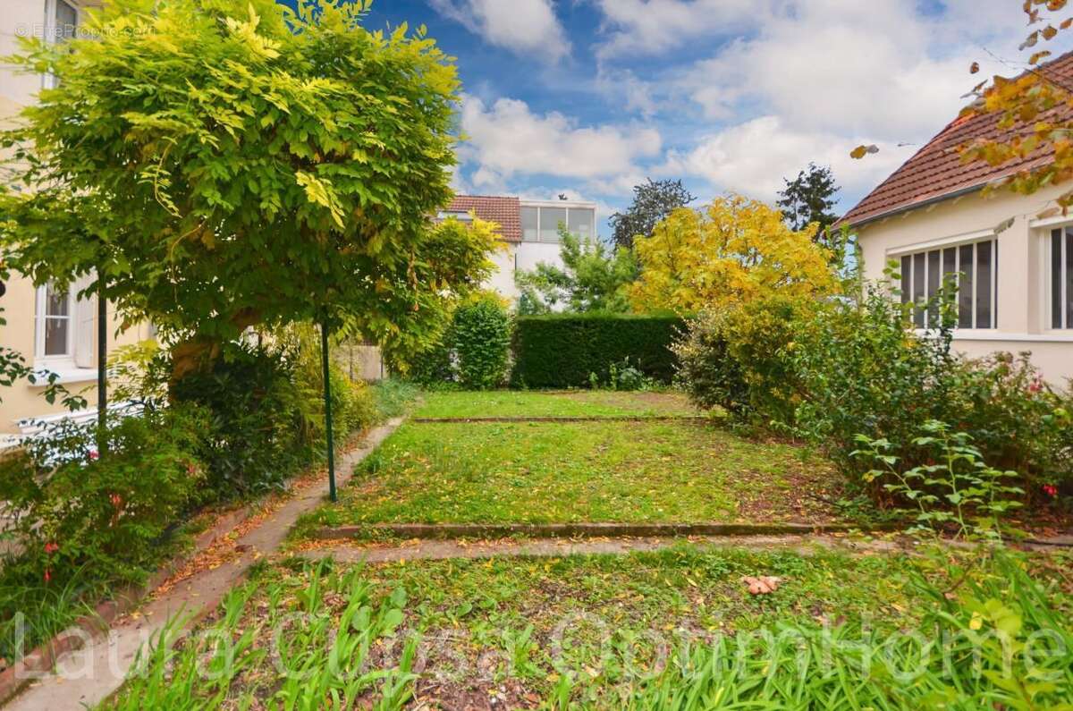 8 min rer b antony centre - maison 172 m² habitables - 243 m² utiles - 5 chambres - terrain 459 m² - batiment garage atelier 150 - photo 2