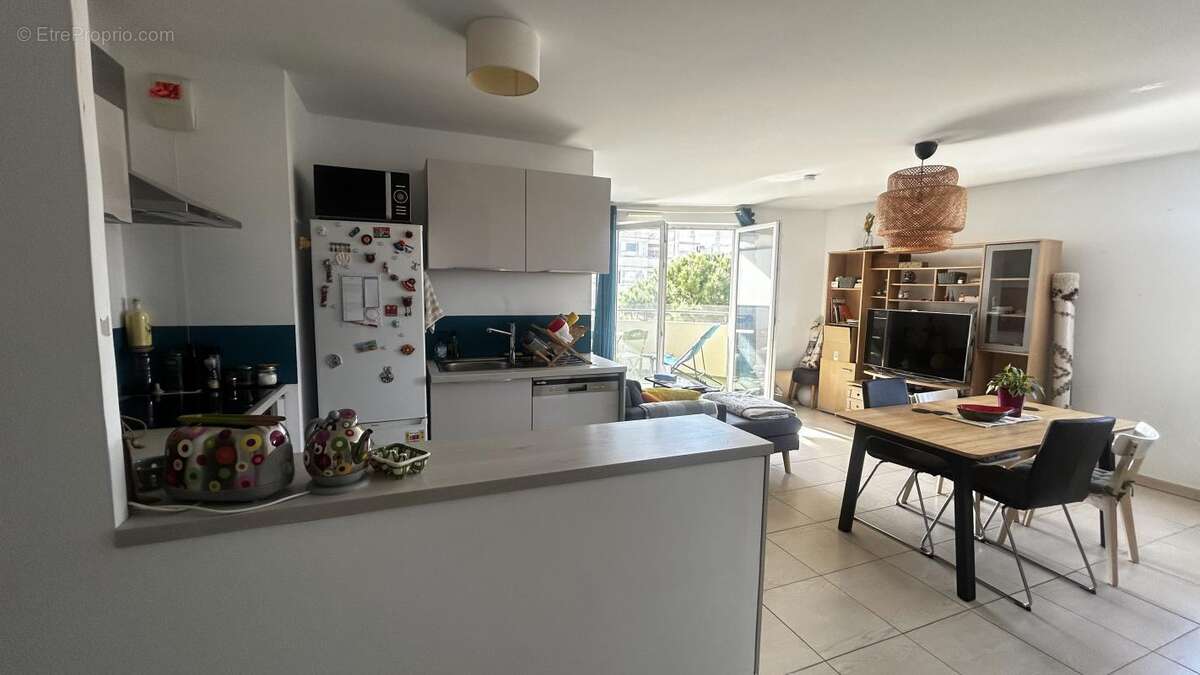 Appartement à MARSEILLE-4E