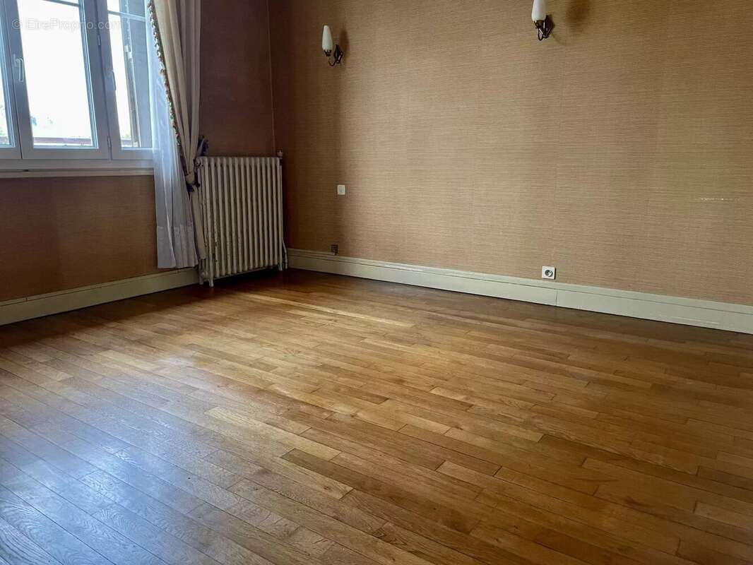 Maison à CHATEAUROUX