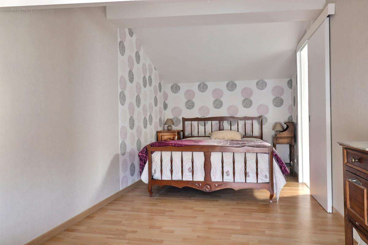 Maison 150 m² à Marsais  - photo 6