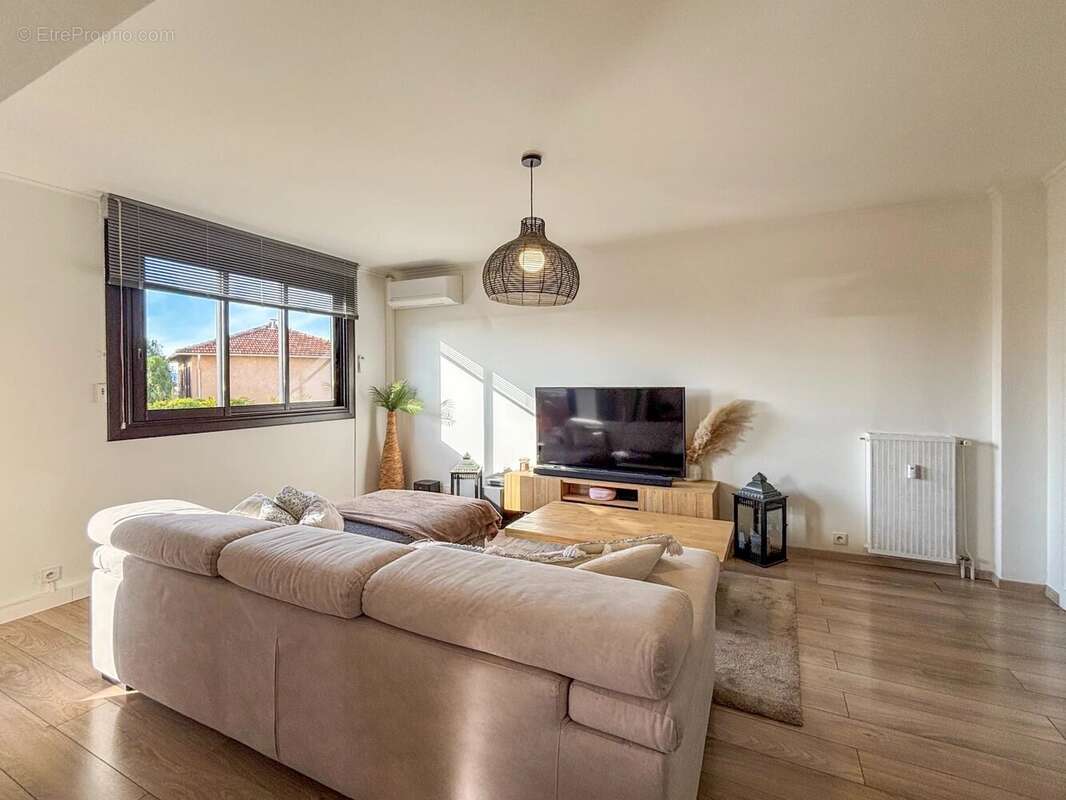 Appartement à CAGNES-SUR-MER