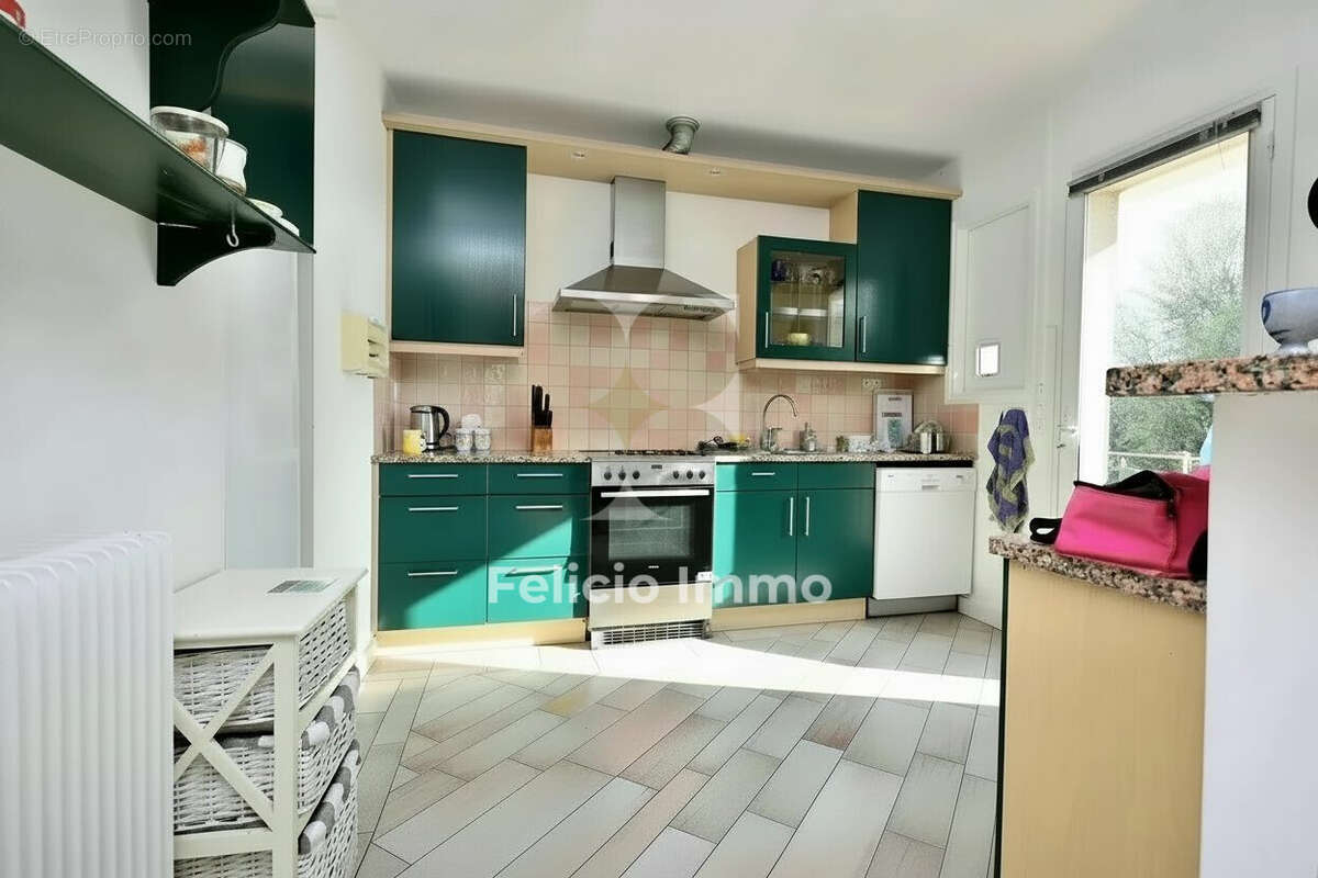Maison à OPIO