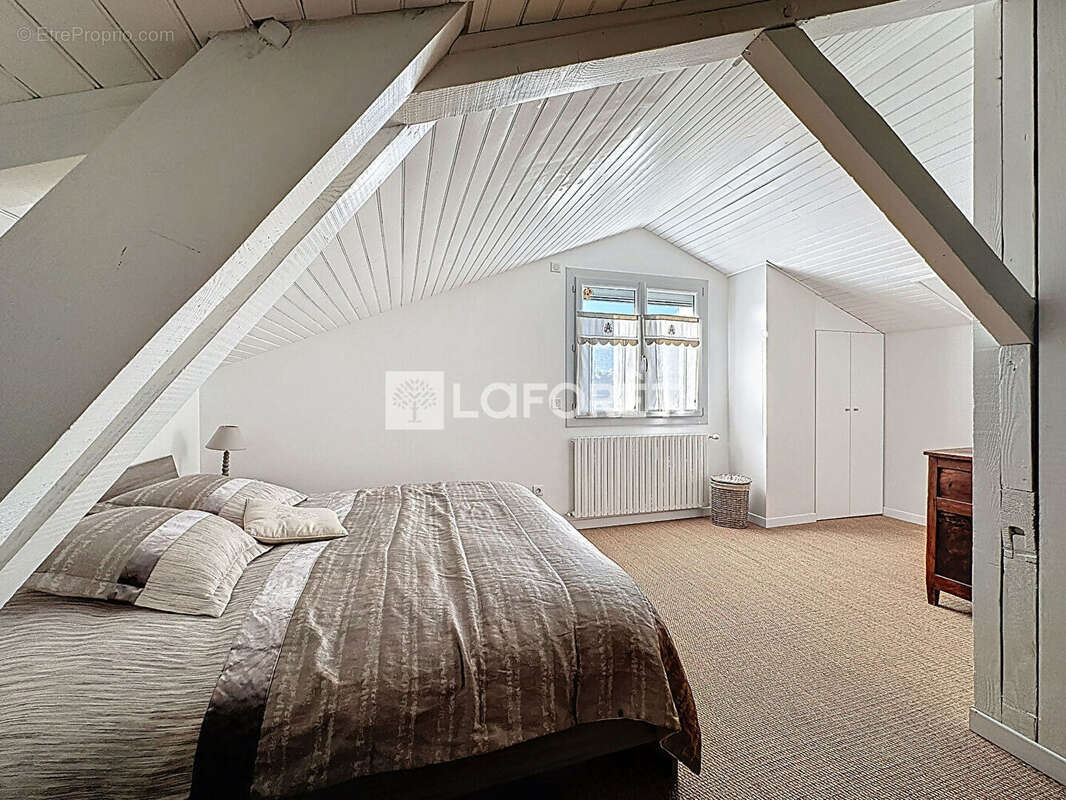 Maison à L'ABERGEMENT-CLEMENCIAT