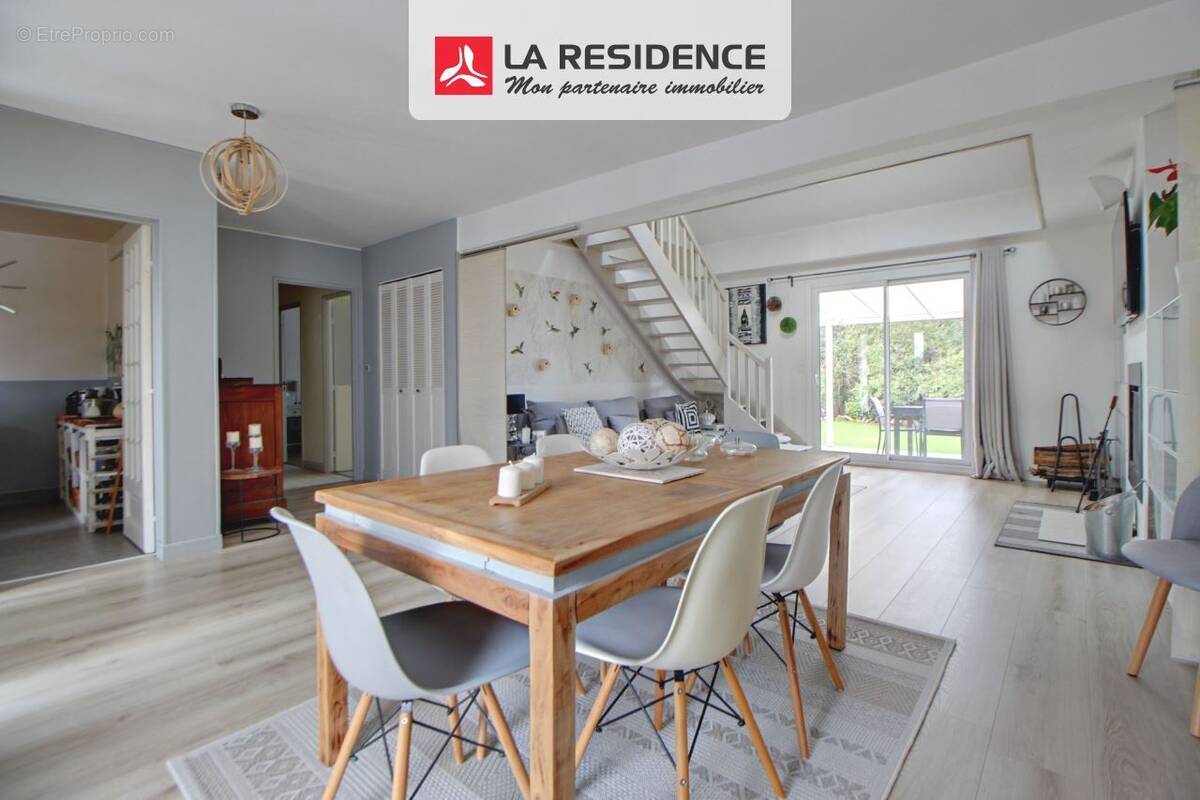 Maison à VERNEUIL-SUR-SEINE