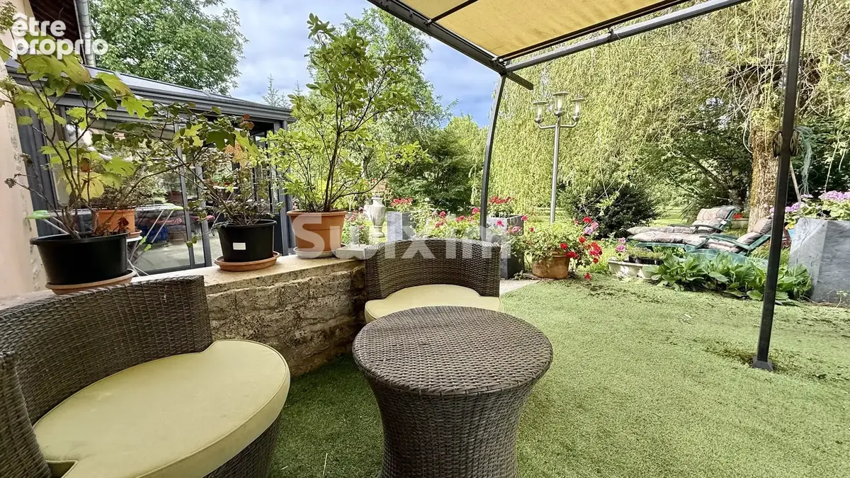 Maison 10 pièces 278 m² à vendre à Picarreau (39800) - photo 2