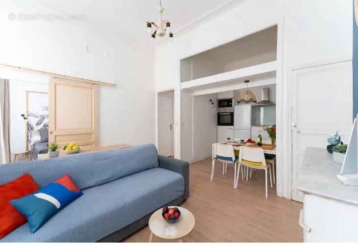 Appartement à MARSEILLE-2E