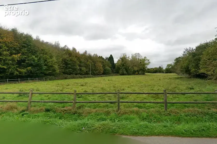 Terrain à LIEUREY