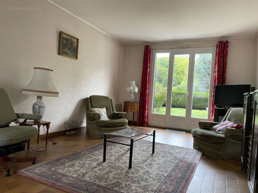 Maison à NEUVY-SUR-LOIRE