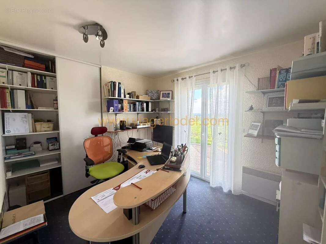 Maison à NERIS-LES-BAINS