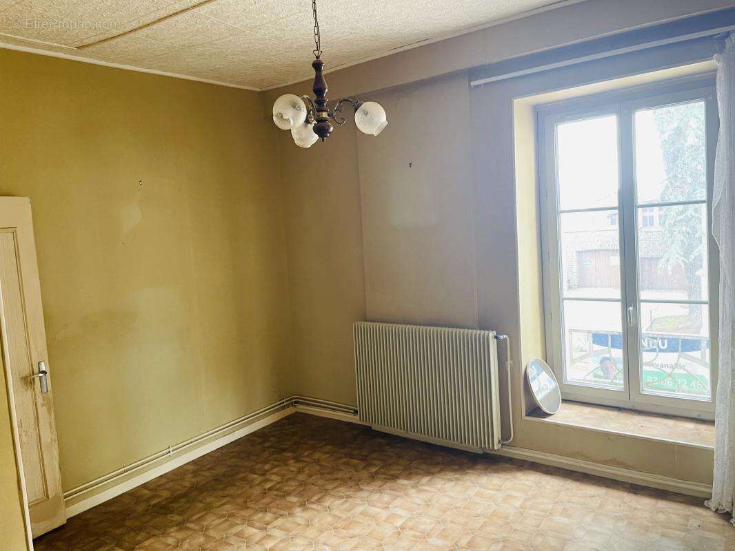 Appartement à ANGERVILLE
