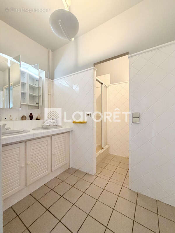 Appartement à MONTROUGE