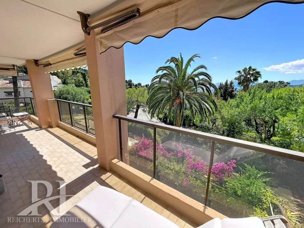 Appartement à LE CANNET