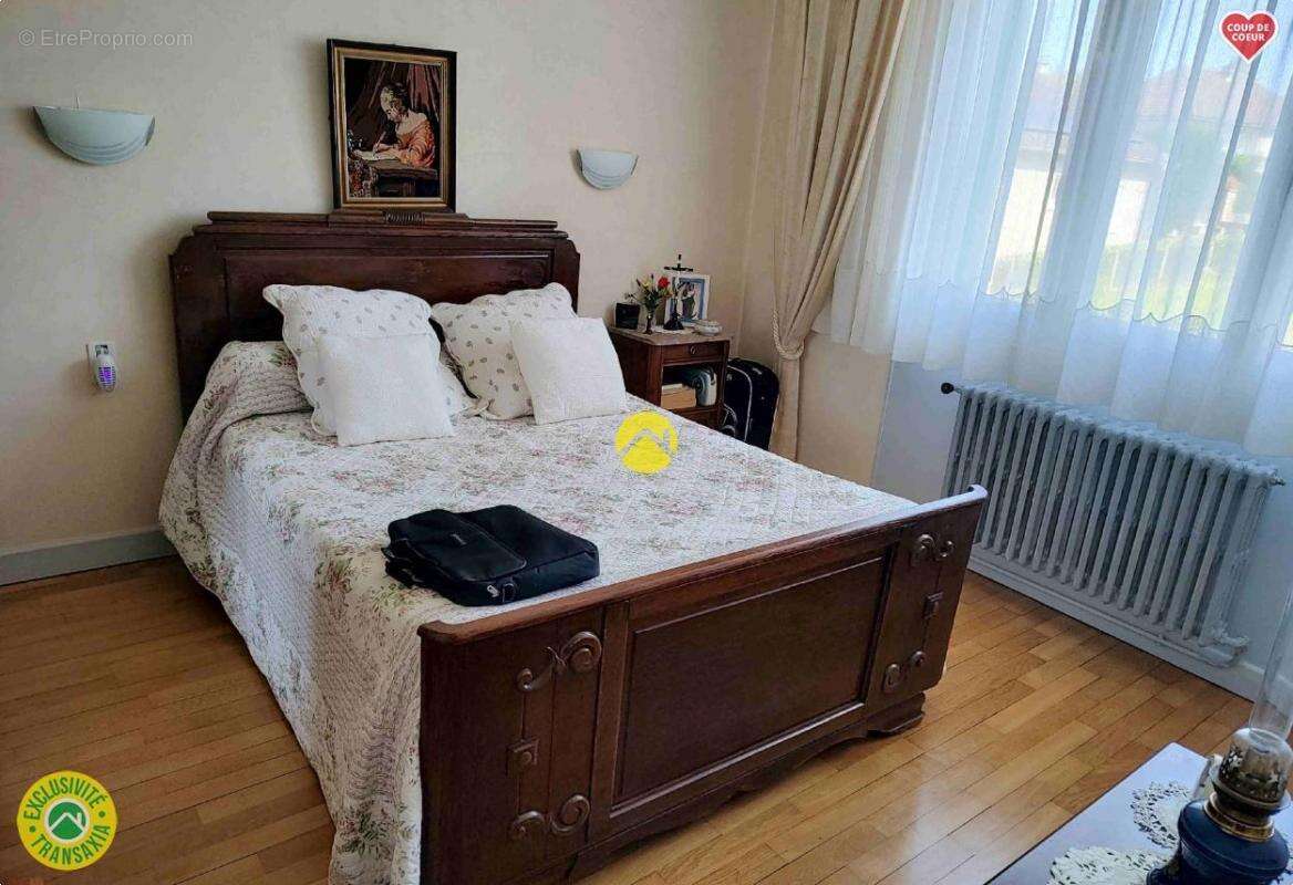 Maison à DUN-LE-PALESTEL