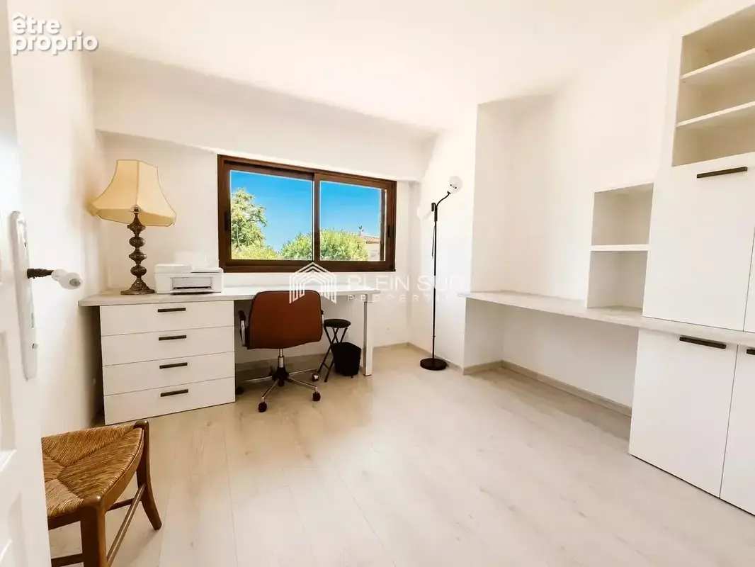 Antibes résidentiel, superbe maison au calme absolu ! - photo 3