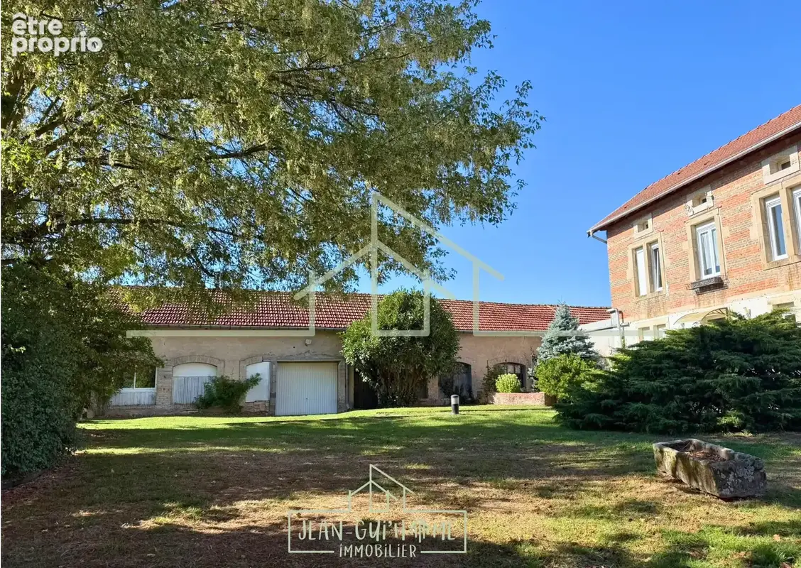Photo Maison à Charmes au prix de 285 000€