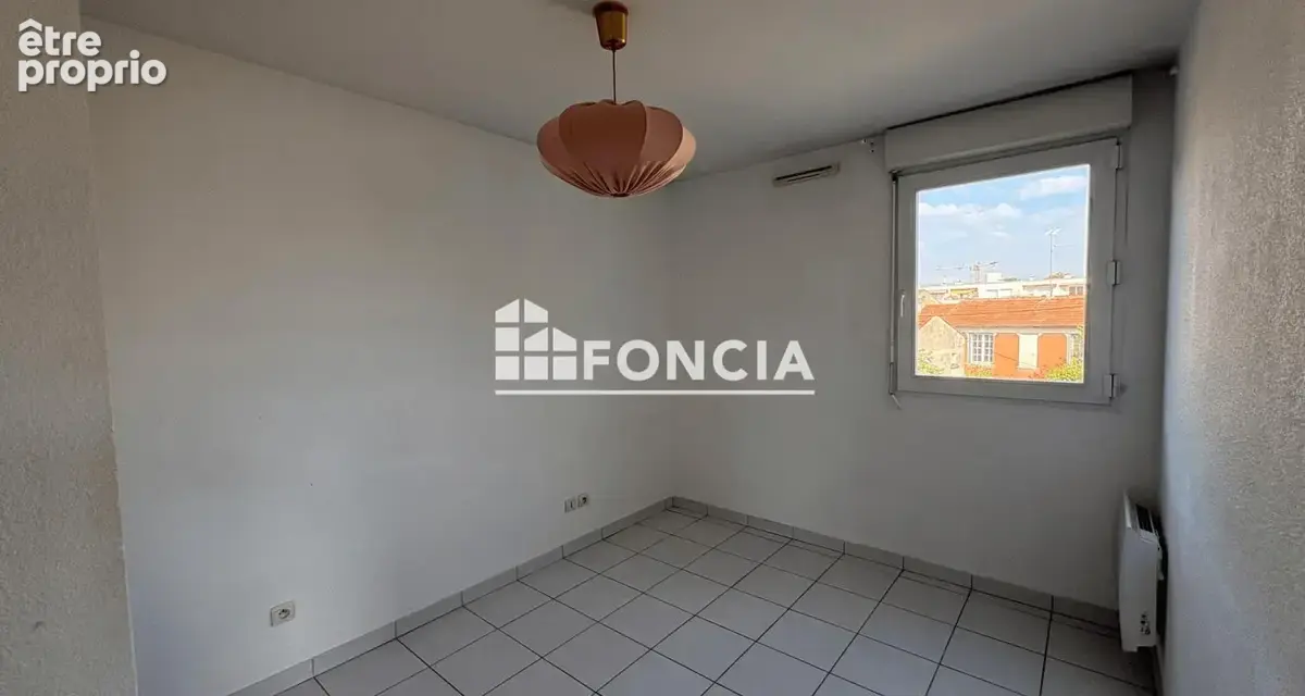 Appartement proche du centre-ville, environ 85 m², résidence avec piscine sécurisée - photo 8