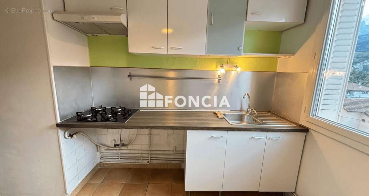 Appartement à FONTAINE