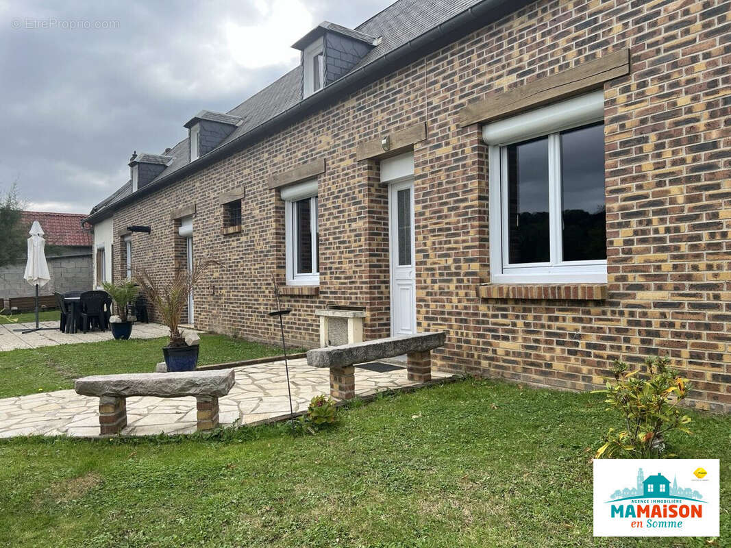 Maison à FIEFFES-MONTRELET