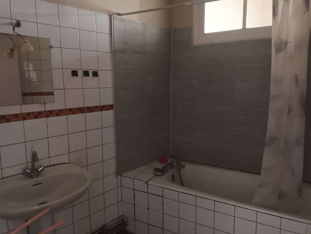 Immeuble de rapport au coeur de Clairac - photo 7