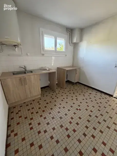 Maison plain pied 2 chambres plein centre avec garage - photo 2