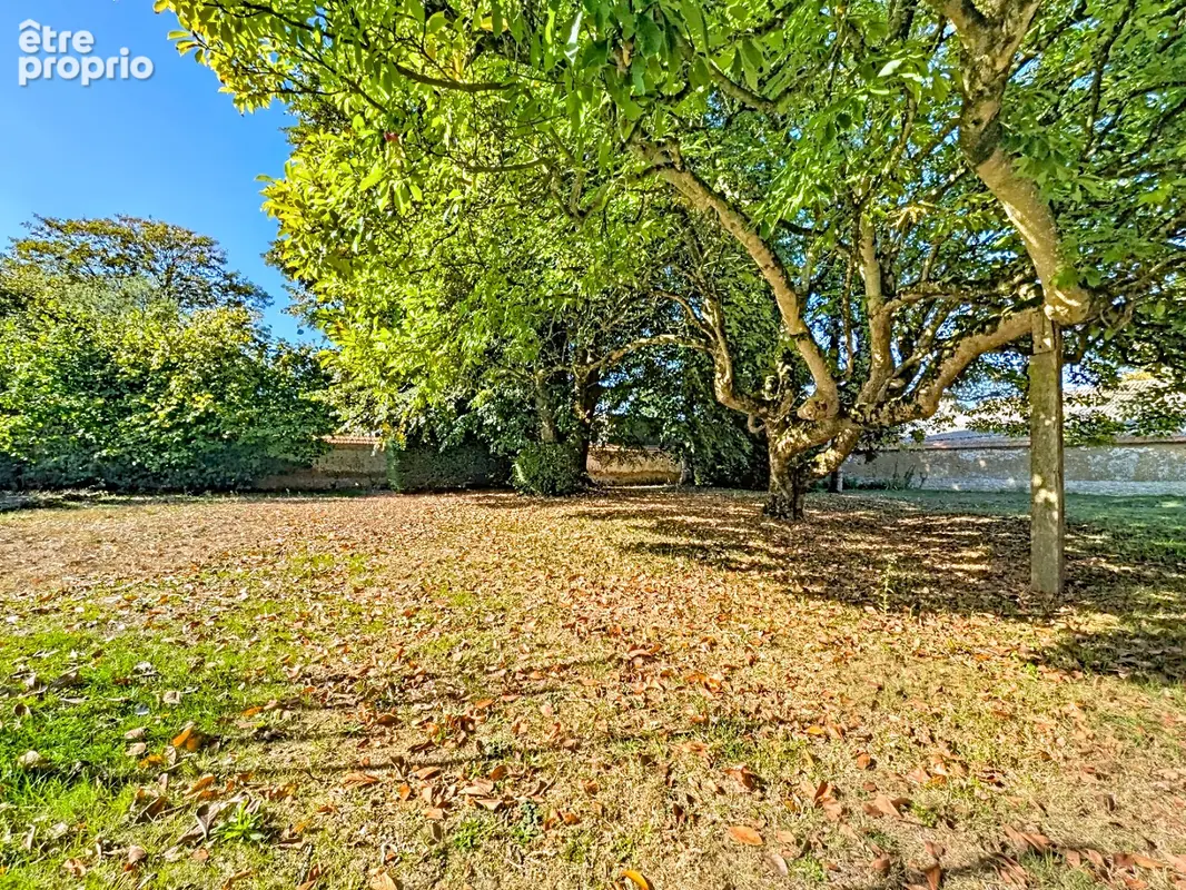 Maison en pierre 7 pièces à vendre - Saint-Aubin-d'Aubigné centre - photo 16