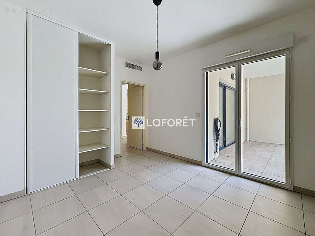 Beausoleil 2 pièces 40.01 m2 - jardin privatif et garage fermé - photo 9