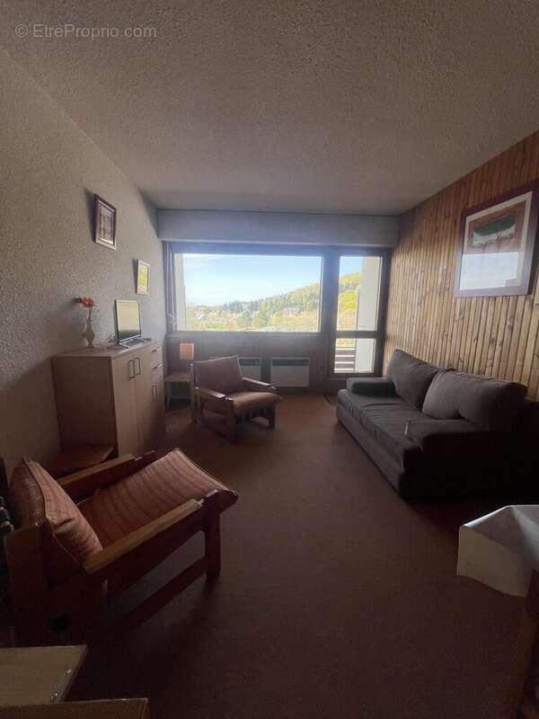 Appartement à BESSE-ET-SAINT-ANASTAISE