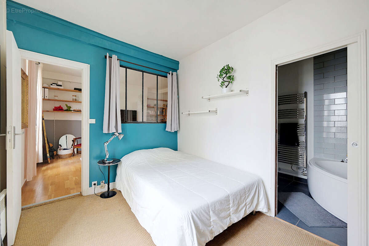 Appartement à PARIS-10E