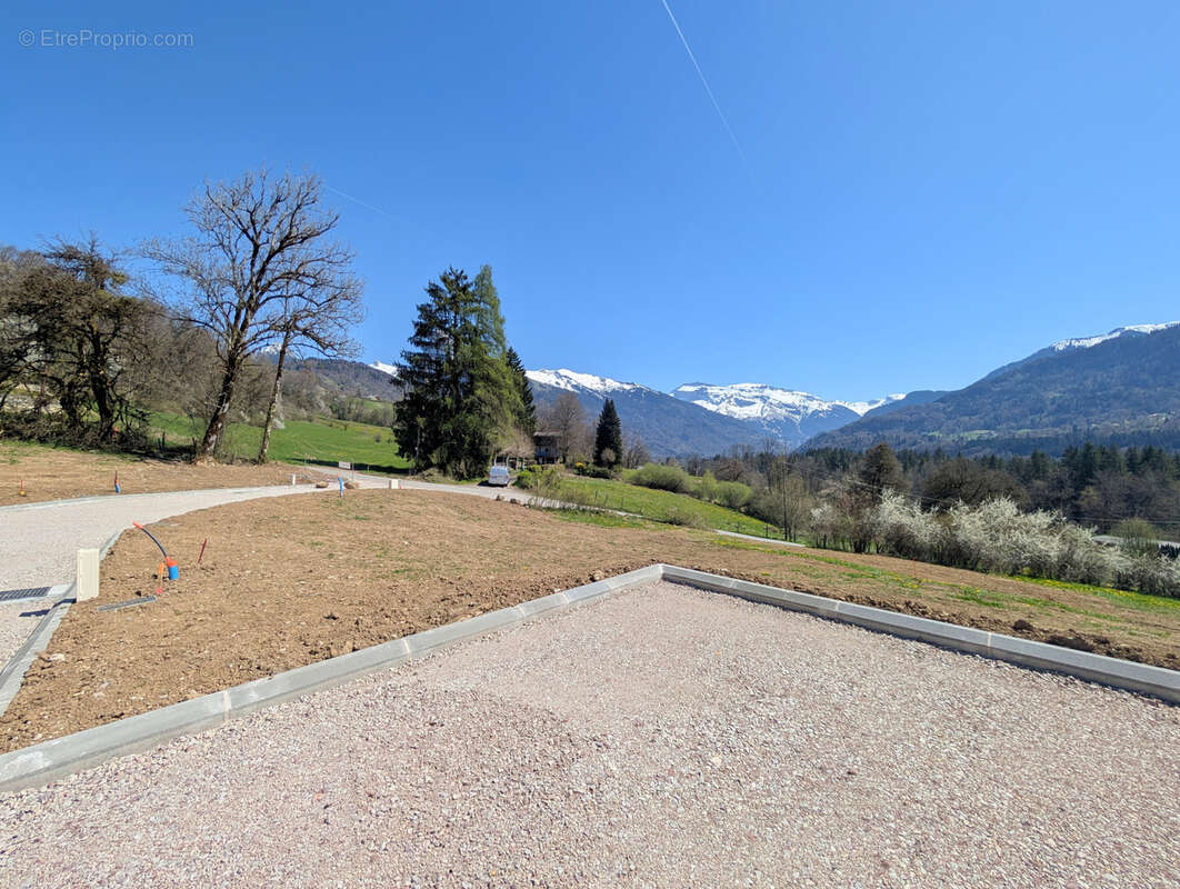 Chalet neuf au calme avec vue dégagée, coteau Sud Samoëns - LES BALCONS DU VILLARD - photo 2