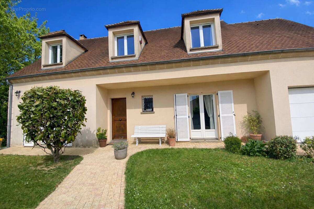Maison à LE PLESSIS-TREVISE
