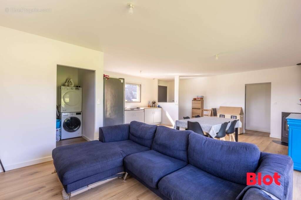 Maison à SAINT-ONEN-LA-CHAPELLE