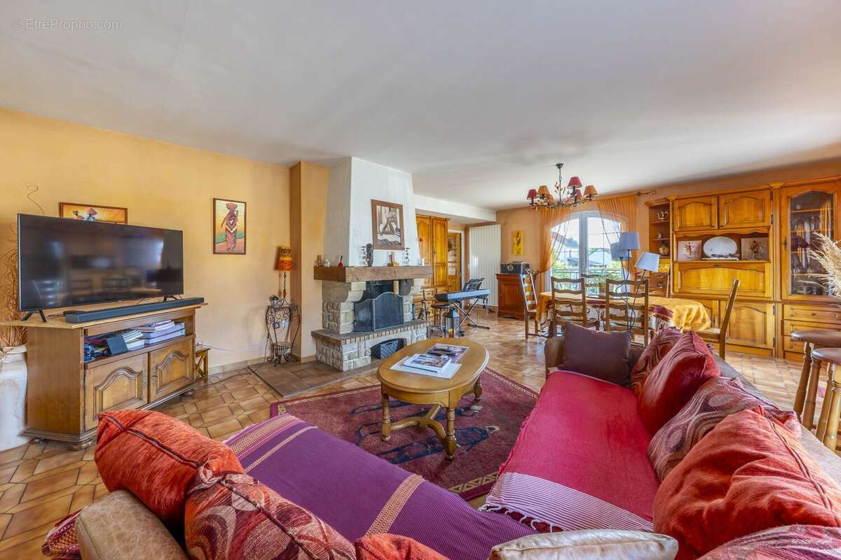 Maison à VARENNES-SUR-SEINE