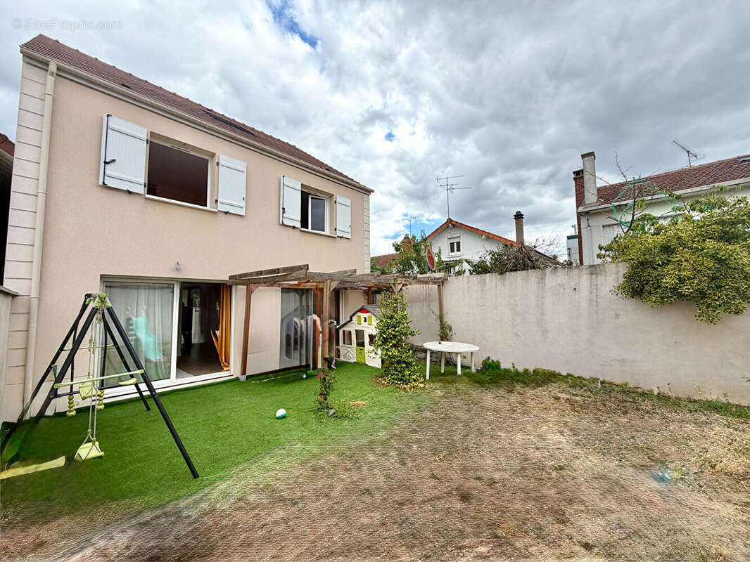 Maison à BEZONS