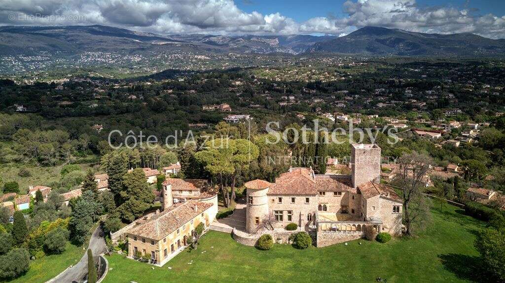 Maison à MOUANS-SARTOUX