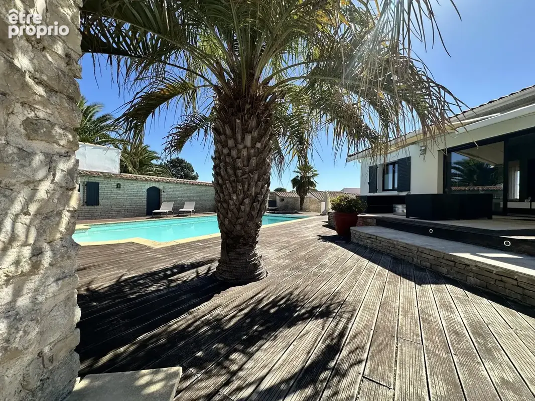 Maison 5 pièces 132 m² à vendre à Rivedoux-Plage (17940) - photo 3