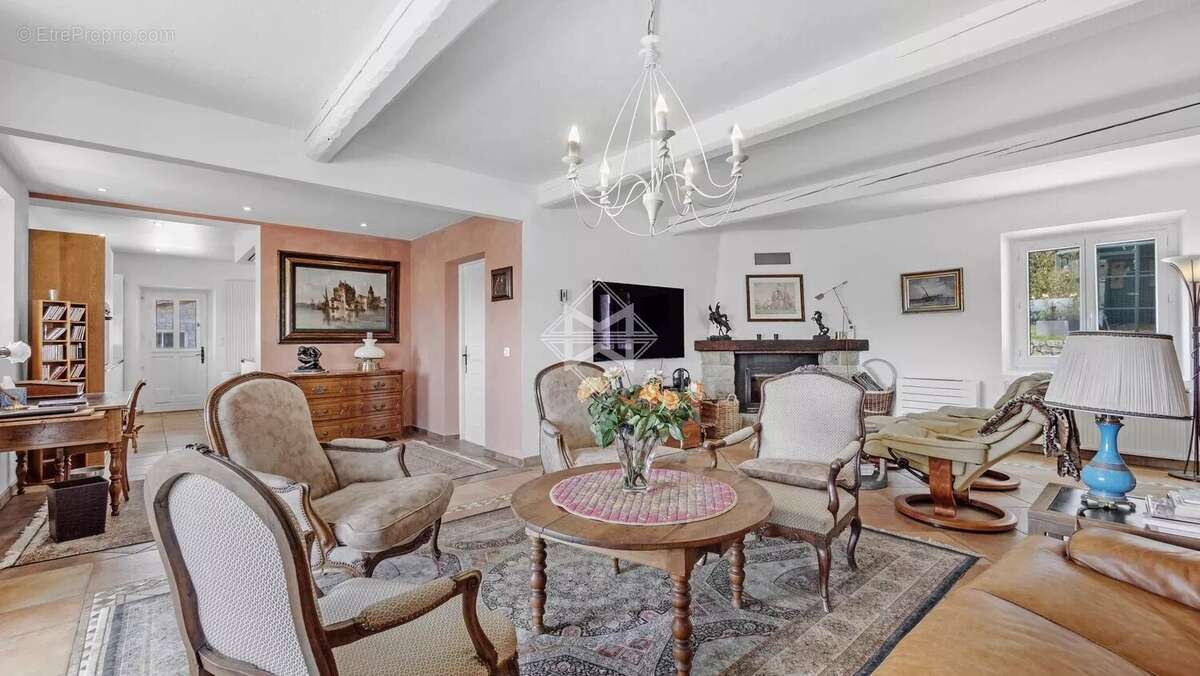 Maison à FAYENCE